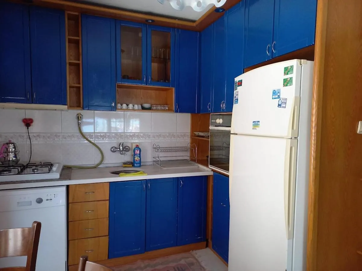 Villa By The Beach With Garden Yenisakran