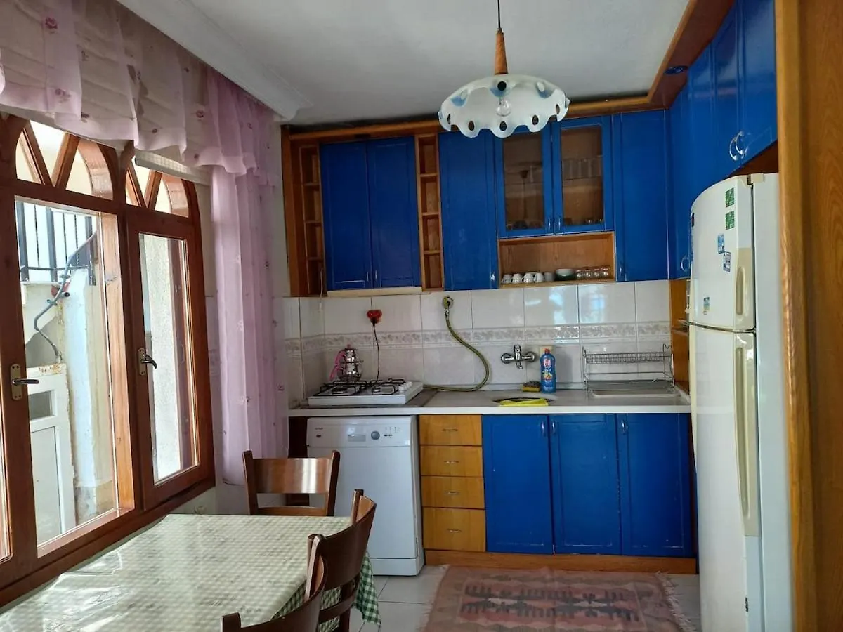 Villa By The Beach With Garden Yenisakran